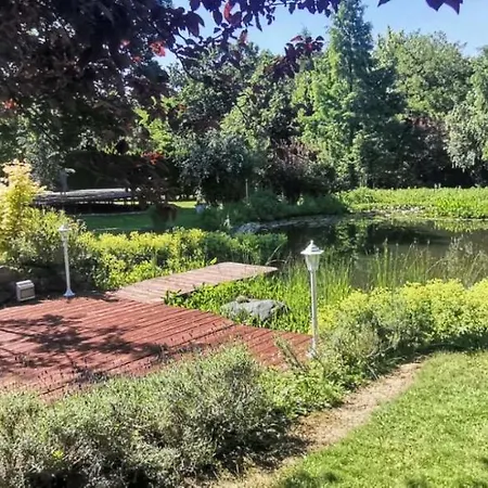 Διαμέρισμα Noe Barkaja Vendeghaz *